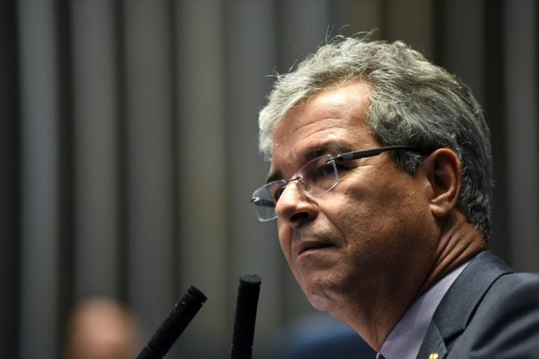 Jorge Viana já tem direito a aposentadoria de senador