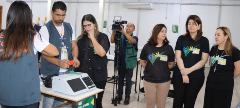 TRE-AC inicia preparação e lacre de urnas para o segundo turno eleições