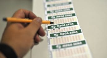 Mega-Sena acumula e prêmio vai a R$ 100 milhões; veja os números sorteados