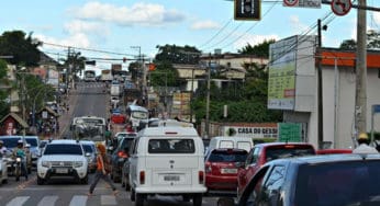 Prazo para pagamento de licenciamento de veículos com placa final 8 termina nesta sexta