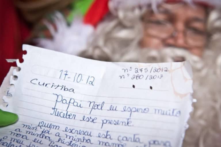 Prazo para adoção de cartas do Papai Noel dos Correios encerra neste sábado (22)