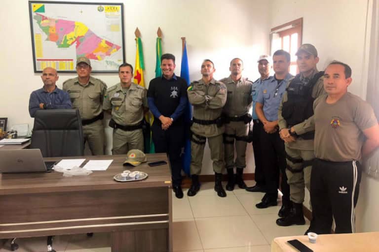 Gladson Cameli visita Guarda Mirim da Polícia Militar, no município de Cruzeiro do Sul