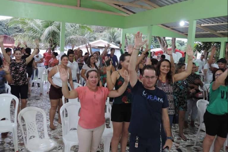 Servidores da educação de Tarauacá adiam início do ano letivo por falta de acordo