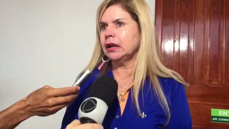 TCE notifica atual prefeita de Tarauacá para que suspenda pregão de Marilete de R$ 5,4 milhões