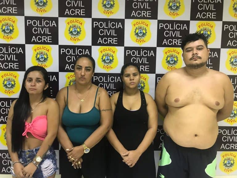 PRF e DRE apreendem 3 kg de cocaína que vinha da Bolívia; quatro pessoas são presas