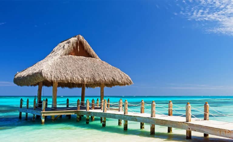Punta Cana tem praias paradisíacas e lagoas de água doce