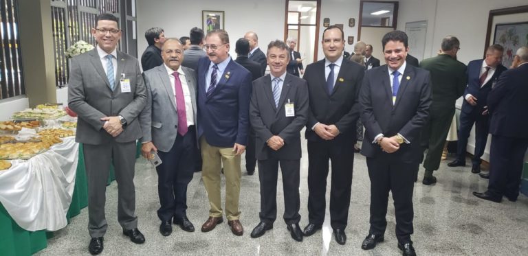 Gladson participa em Manaus de agenda com governadores