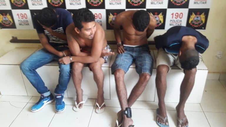 Polícia prende detentos monitorados, apreende moto roubada e droga na Sobral