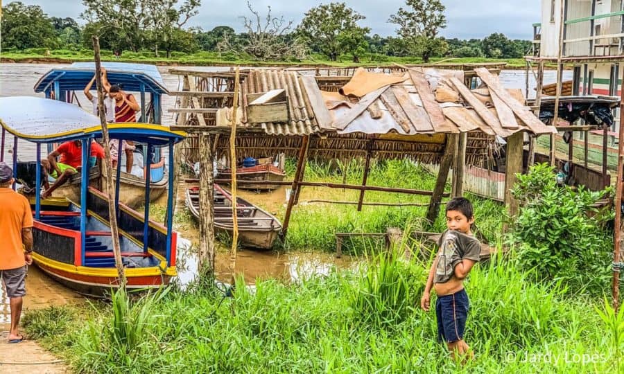 Rio Tarauacá está a 20 centímetros da cota de transbordamento e já atinge ribeirinhos