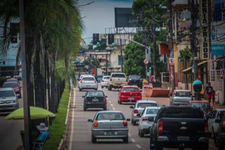 Decreto com rodízio de veículos em Rio Branco não saiu no DOE