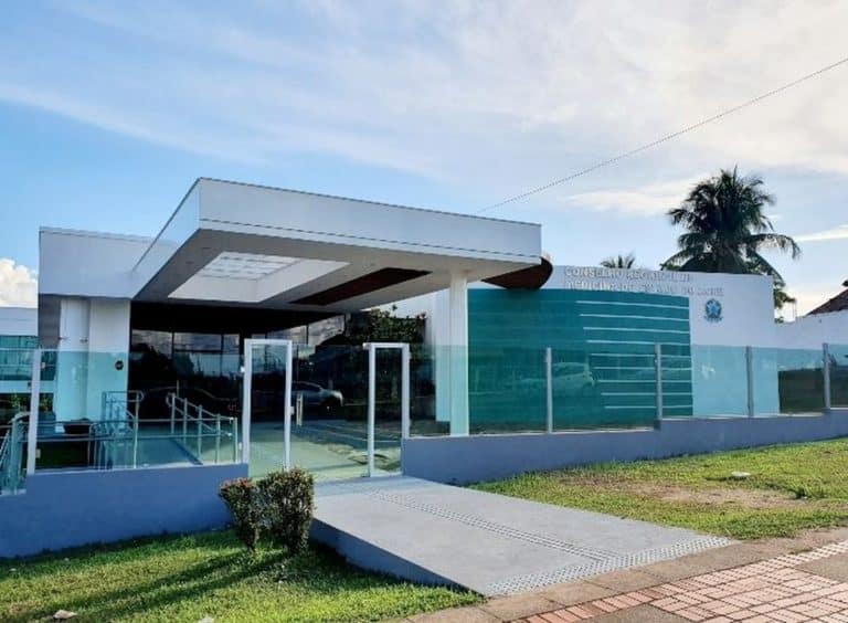 CRM do Acre vai acionar a justiça contra PL de contratação de médicos formados no exterior