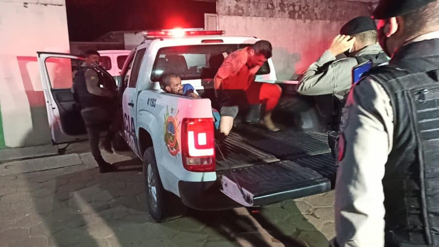 Traficantes que atuavam no bairro Conquista são presos em flagrante pela polícia