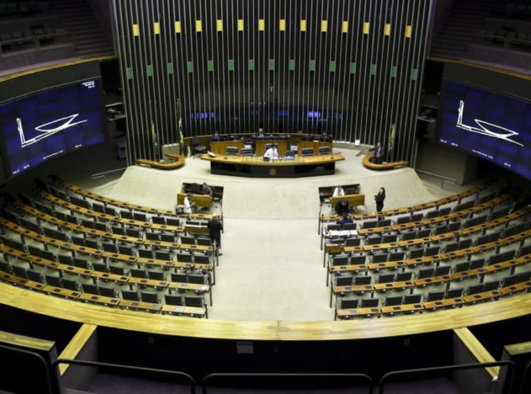 Mesa da Câmara decide realizar eleição no dia 1º de fevereiro