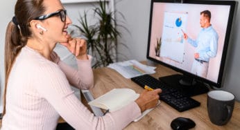 Plataforma reúne mais de 450 cursos gratuitos das melhores instituições do mundo