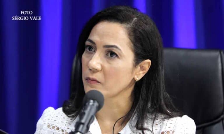 Senadora Mailza Gomes é  diagnosticada com Covid-19; quarentena será em Rio Branco