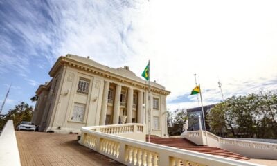 Sancionado reajuste de 4,62% a servidores do Poder Judiciário do Acre