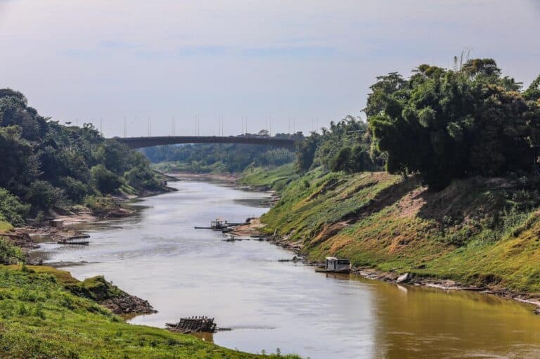 Rio Acre baixa dos 2 metros e não há perspectiva de melhora para os próximos meses
