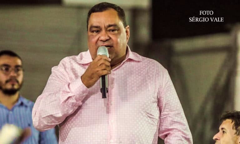 TCE condena Mazinho Serafim a devolver mais de R$ 1 milhão por irregularidades em pregão