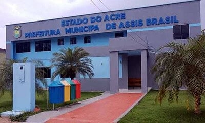 Assis Brasil consegue suspender decisão que impediu contratação de professores