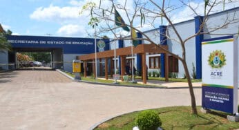 Professores aprovados em seletivo são chamados para assinar contrato