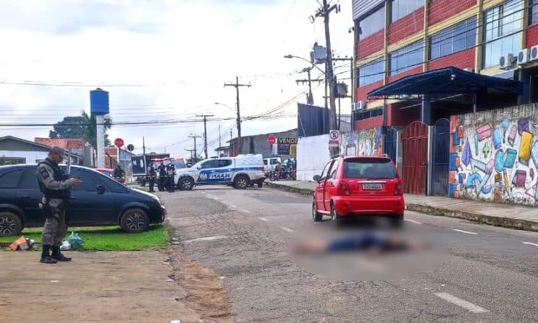 Policial que matou ex-marido da namorada é aguardado na DHPP