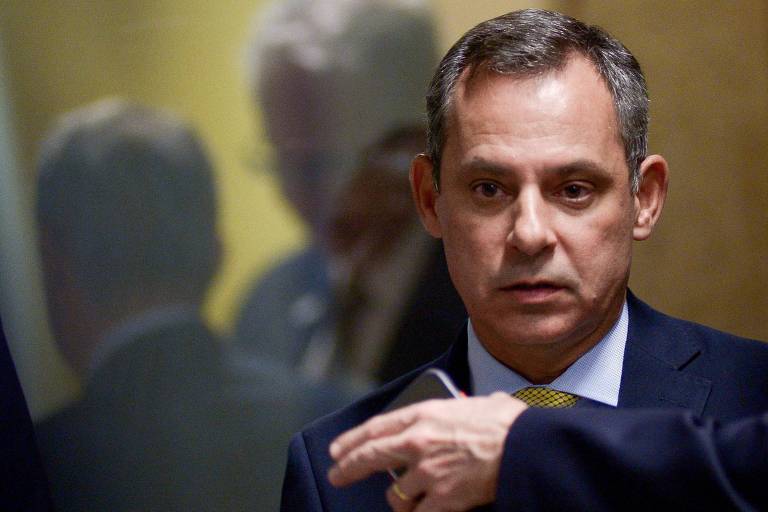 Presidente da Petrobras pede demissão da companhia