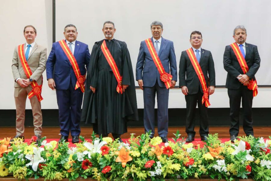 Oswaldo D’Albuquerque recebe Medalha da Ordem do Mérito do Ministério Público Militar