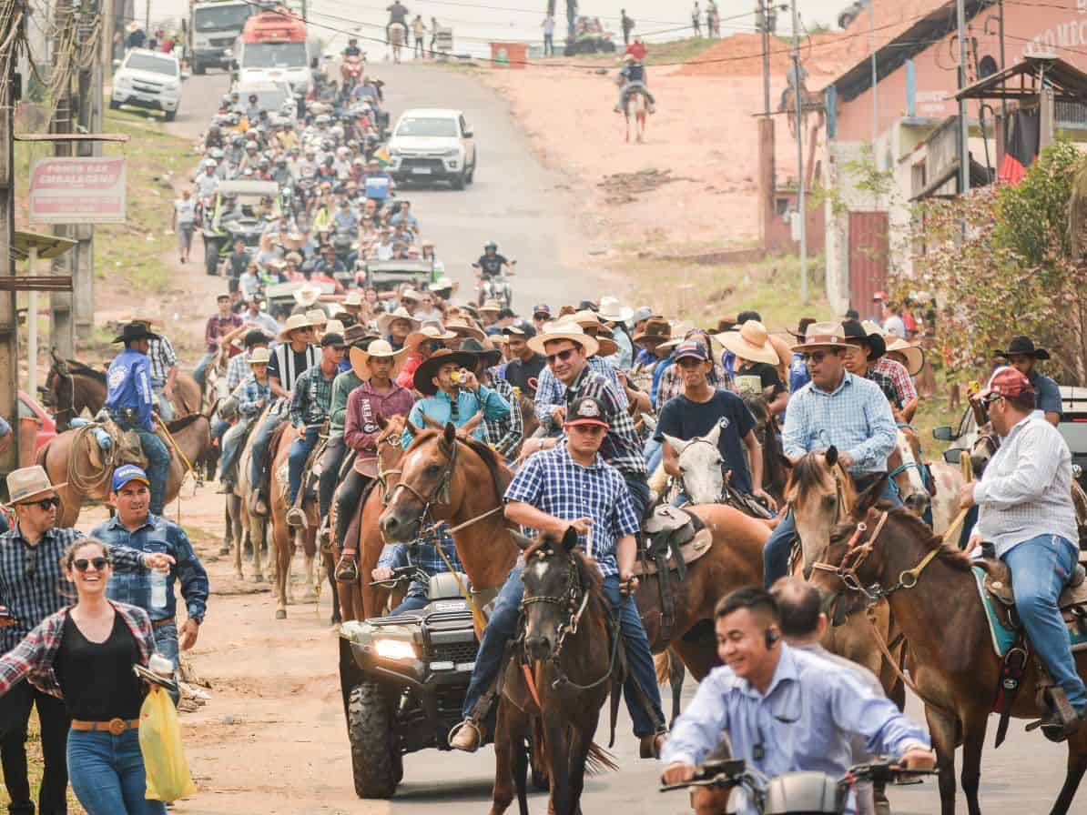 Corrida de Motocross é sucesso no último dia da Expoacre Juruá - Noticias  do Acre