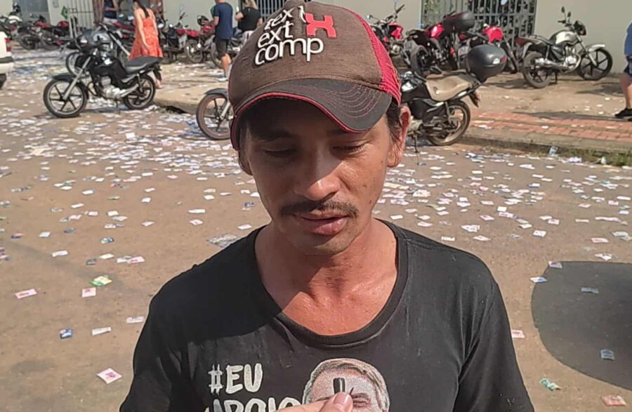 “Sou cowboy e não vou desistir do Bolsonaro”, diz eleitor acreano ao declarar voto