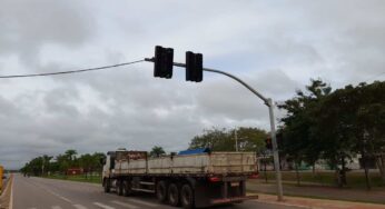 Roubos de cabos elétricos desativam semáforos e causam caos no trânsito de Rio Branco