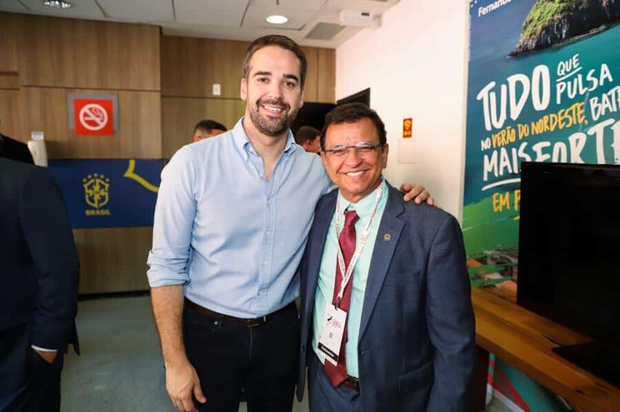 Luiz Gonzaga faz convite para Eduardo Leite visitar o Acre