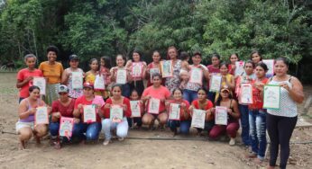 No Acre, projeto valoriza atuação de mulheres na produção da borracha que se transforma em calçados sustentáveis