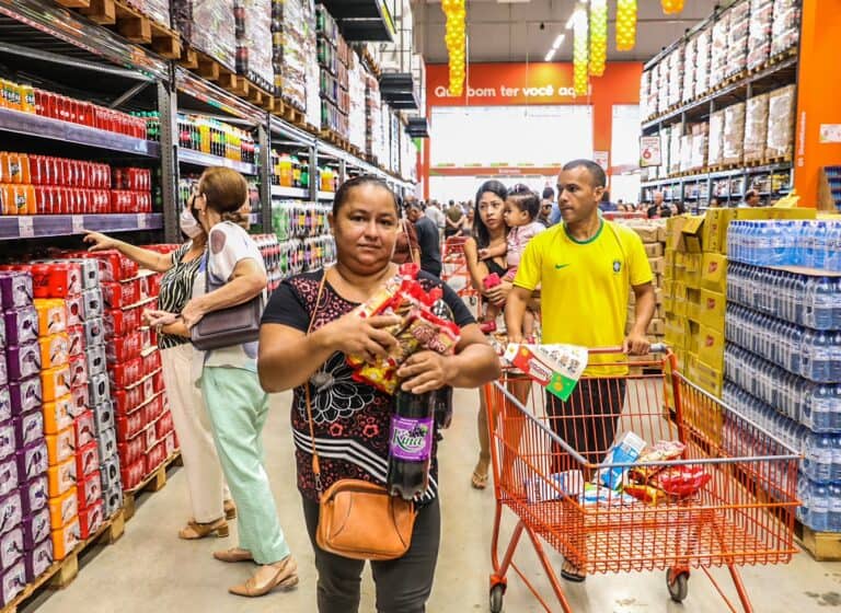 Supermercados de Rio Branco funcionarão até às 23 horas nesta semana de Natal