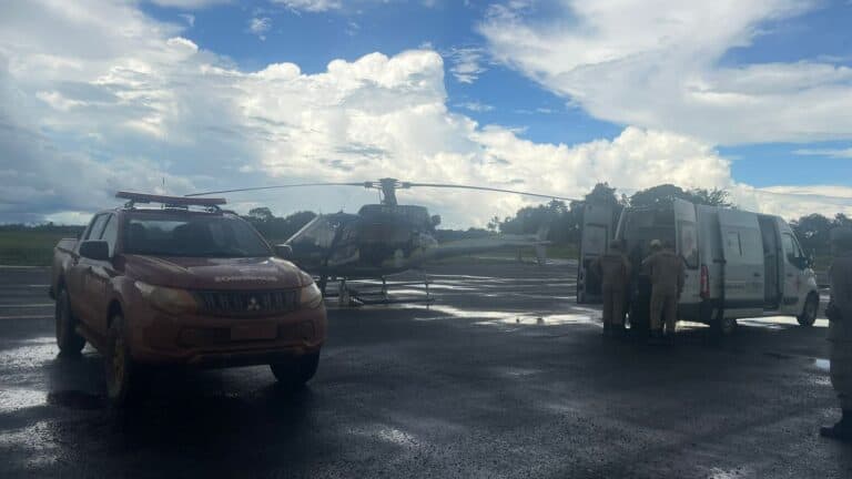 Adolescente que levou tiro acidental de espingarda é transferido de helicóptero para capital