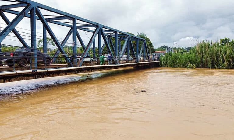 Rio Acre baixa 8 centímetros em Brasiléia e Epitaciolândia