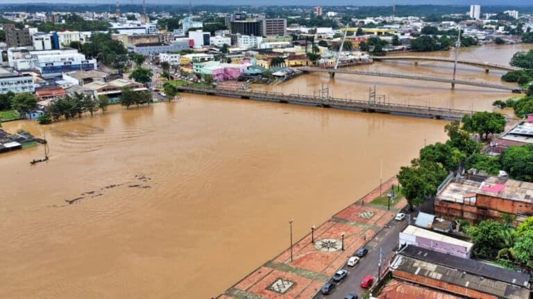 Depois de nova subida por conta das chuvas, nível do Rio Acre volta a baixar na capital