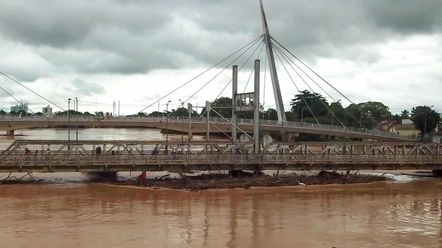 Próximo dos 17 metros, Rio Branco torce por vazante que ainda não chegou a Brasiléia