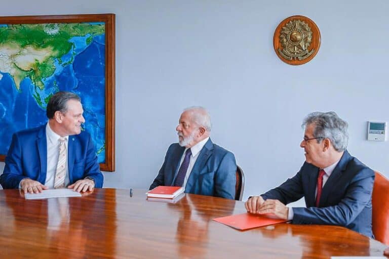 JV e Carlos Fávaro reforçam apoio a Frisacre para obter autorização de exportação para China