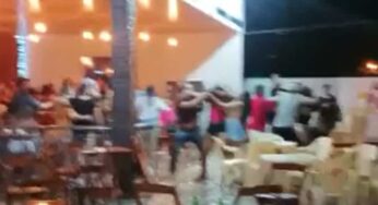 Confusão termina em briga generalizada em conveniência