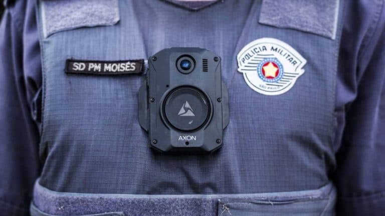 Câmeras que gravam abordagens policiais podem passar a ter uma regulamentação nacional