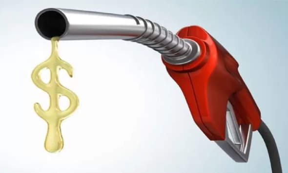 Com litro a R$ 6,61, gasolina do Acre encerra novembro como a mais cara do país