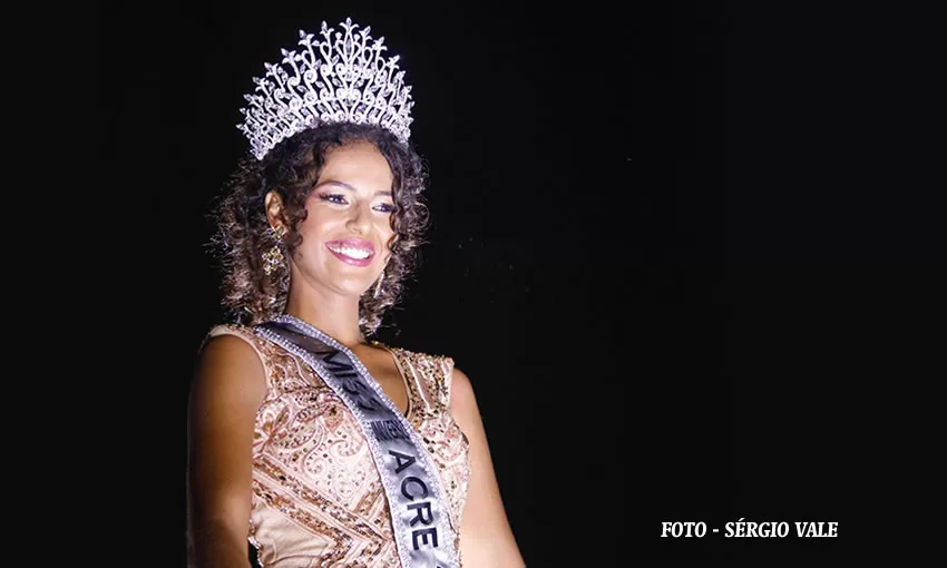 Anita Frizzanco é Coroada Miss Jaguariaiva 2023