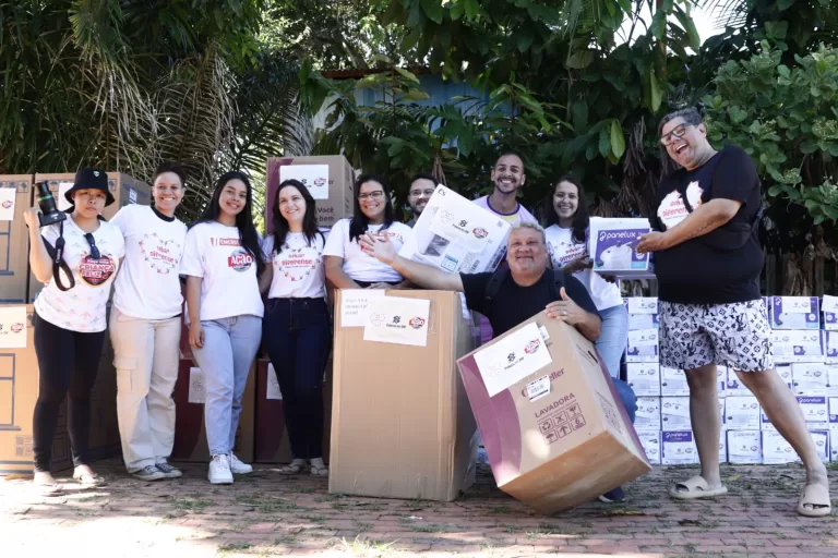 Olhar Diferente: Vítimas de enchente do Rio Acre recebem doações de eletrodomésticos