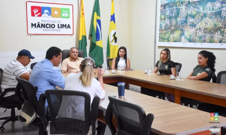 Prefeitura de Mâncio Lima firma parceria com a CONAFER