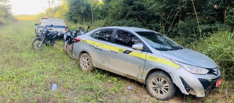 Veículo utilizado durante assalto em Cruzeiro do Sul é encontrado pela PM