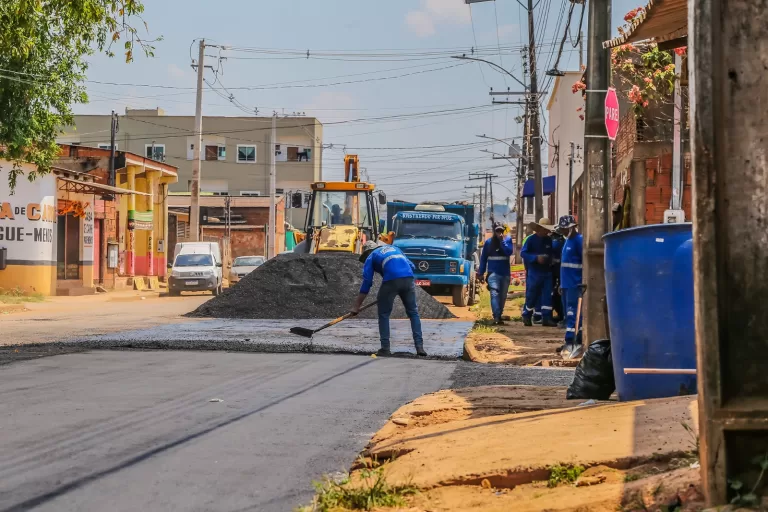 Prefeitura de Rio Branco recupera rua 26 de junho, no bairro Boa União