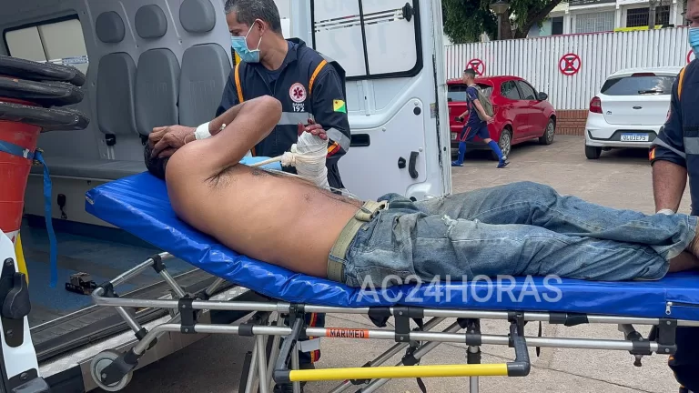 Trabalhador é ferido com golpes de faca durante discussão com desafeto em Rio Branco