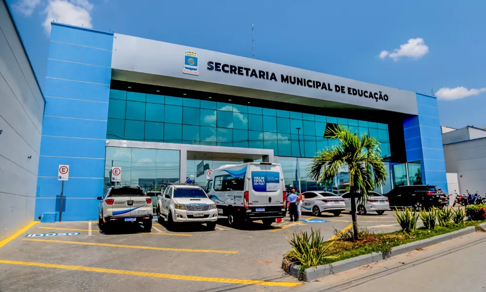 Secretaria Municipal de Educação muda sede para a Avenida Antônio da Rocha Viana