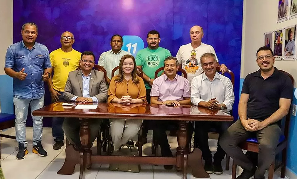 Dirigentes do PP e PSDB discutem aliança visando eleições municipais de 2024