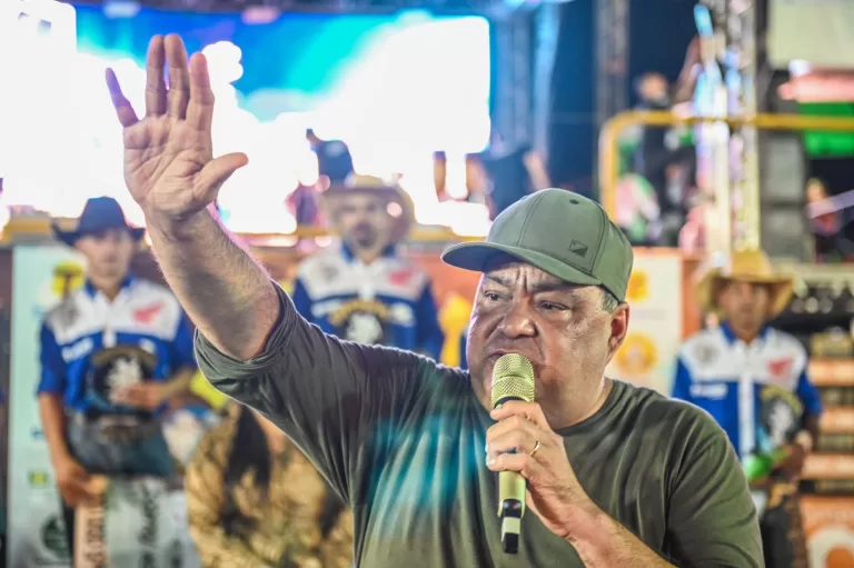 Mazinho Serafim anuncia 5 noites de carnaval de rua em Sena Madureira